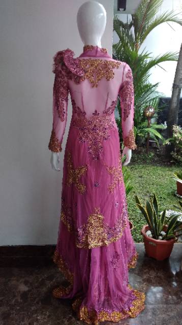 Kebaya manten pink vario