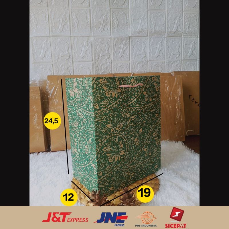 

PAPER BAG BATIK MURAH 19x10x25/ TAS KADO / TAS KERTAS