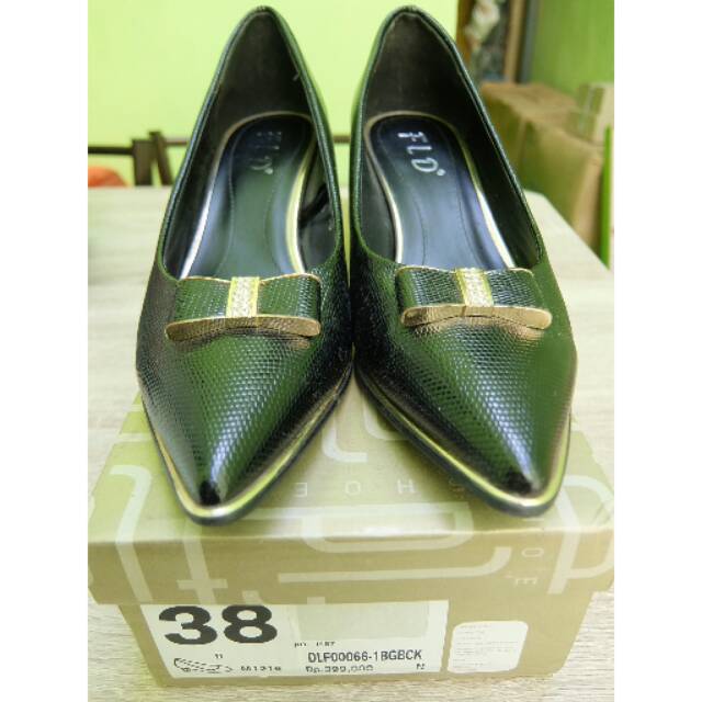 Preloved Sepatu kerja fladeo