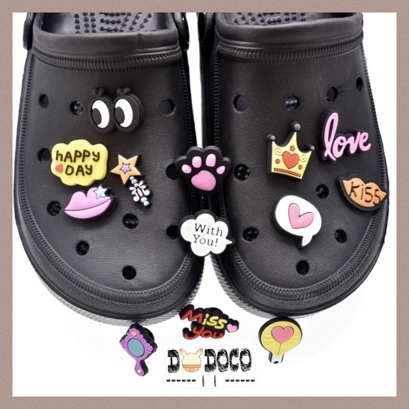 Aksesoris Jibbitz Charms Sepatu Crocs Motif Love DD-05