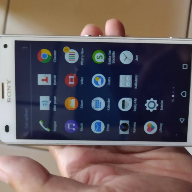 Sony Z3 Compact second