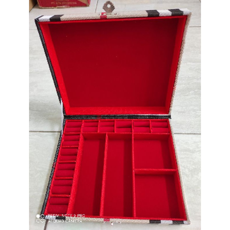 kotak perhiasan kulit motif blubery sintetis unk 11cincin+4kotsk kosong unk kalung gelang anting