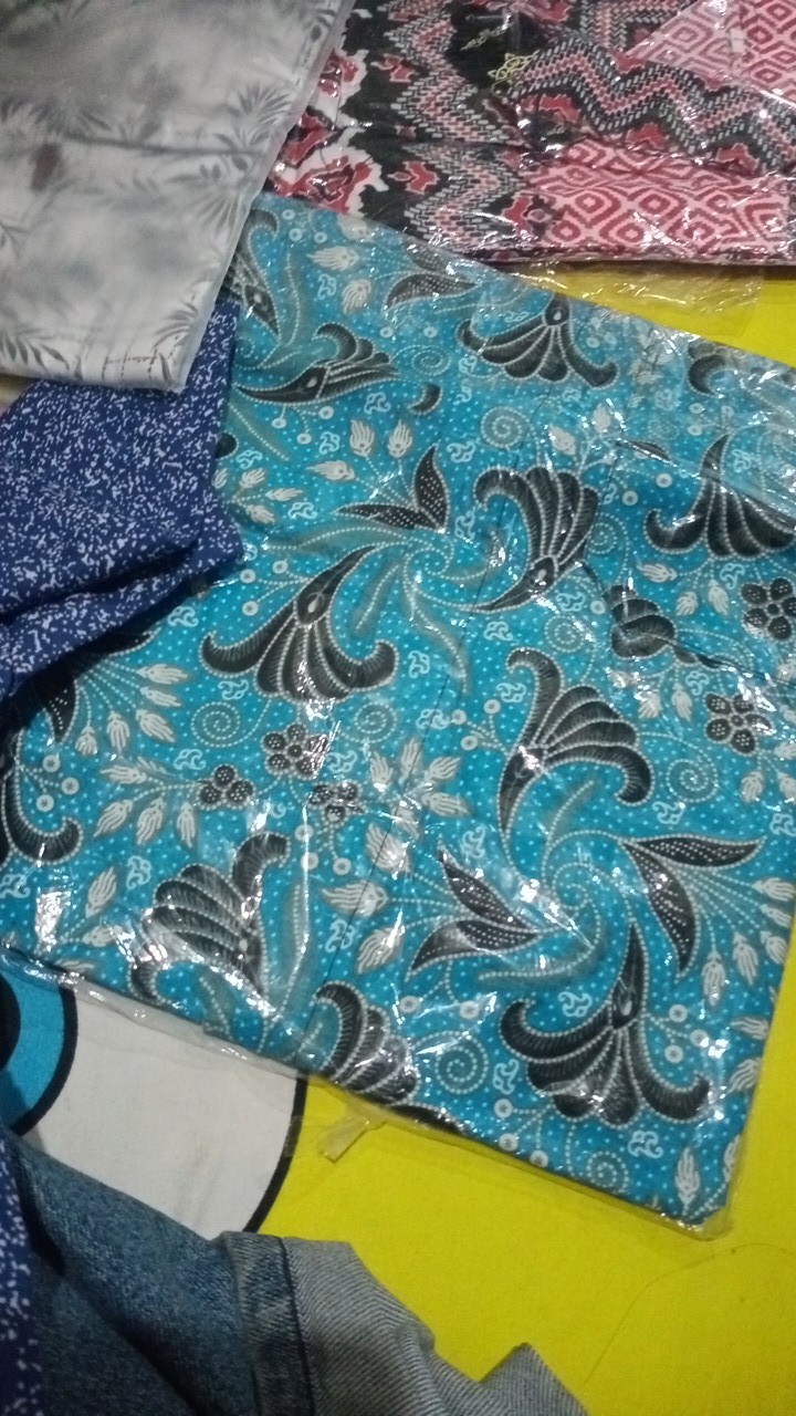 Trolistore Batik Pria Motif Kembang Terompet Trompet Kemeja Batik Pria Atasan Kasual Lengan Pendek