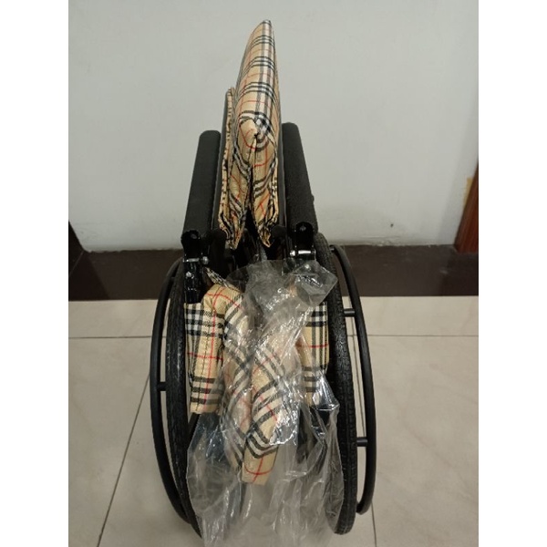 KURSI RODA VELG RACING MERK SELLACO CORAK JOK BURBERRY