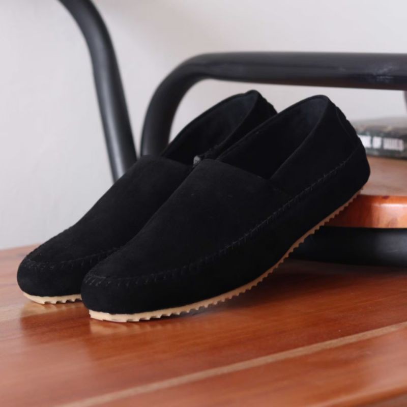 Sepatu Pria Casual Slip On Fhasion Formal Kulit Suede Kerja Kondangan