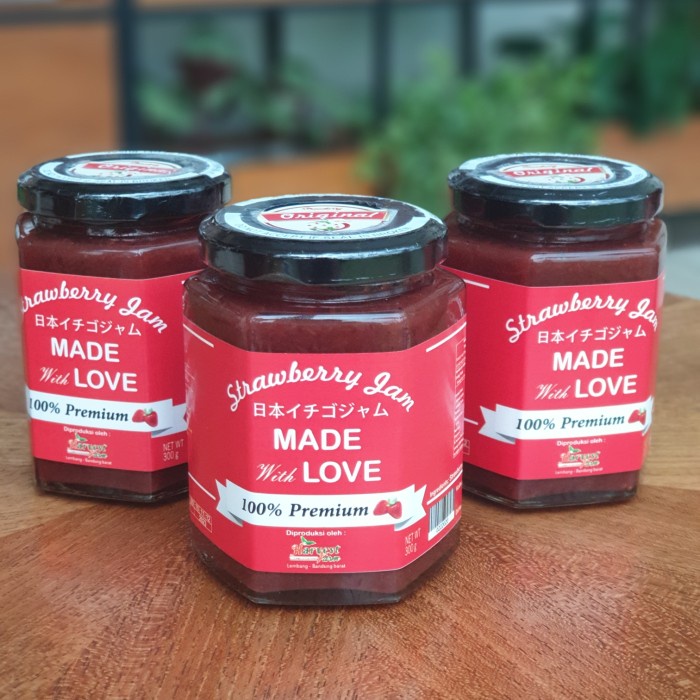 

Selai strawberry jam premium (90% Japanese strawberry)