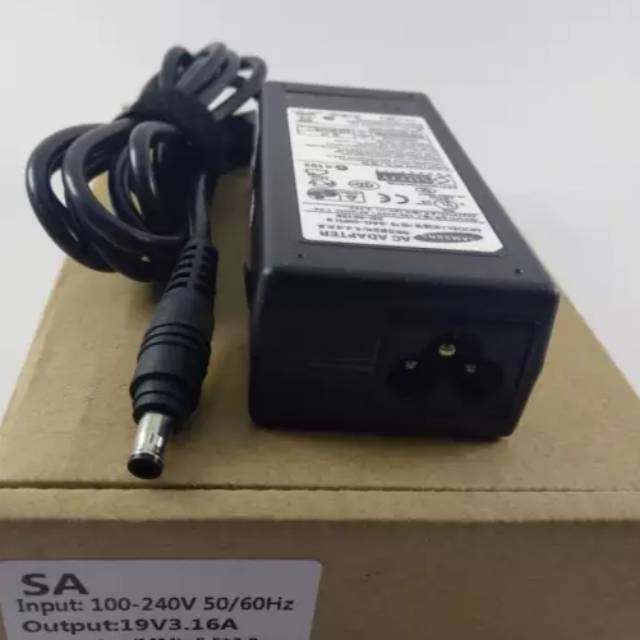 Adaptor charger laptop samsung 19v - 3.16A (pin) original