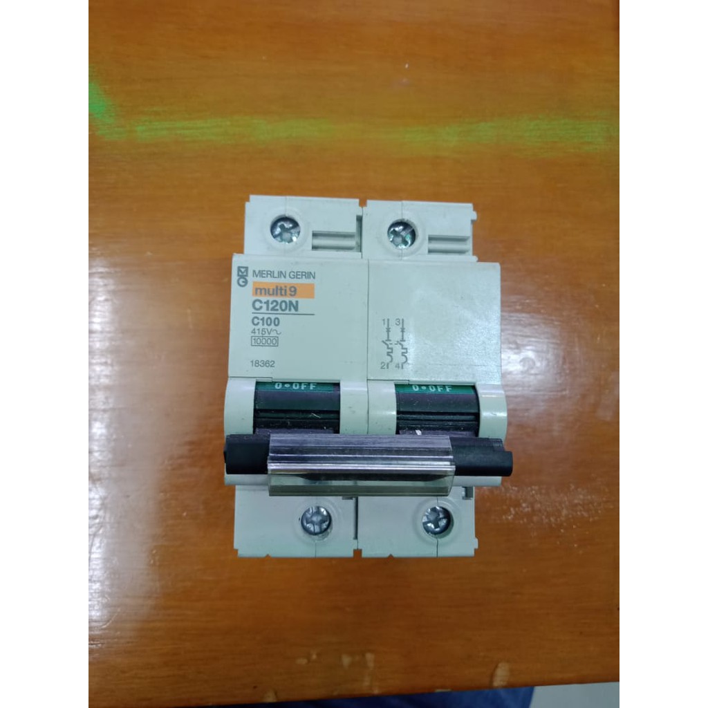 MCB MERLIN GERIN Multi9 C120N 2POLE 100A 10KA ORIGINAL