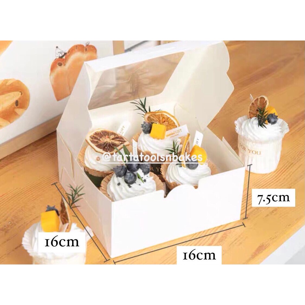 

(5PCS) Kotak Kue Cupcake Segi Putih Jendela Mika16x16x7,5CM (for 4 cupcake bulat)