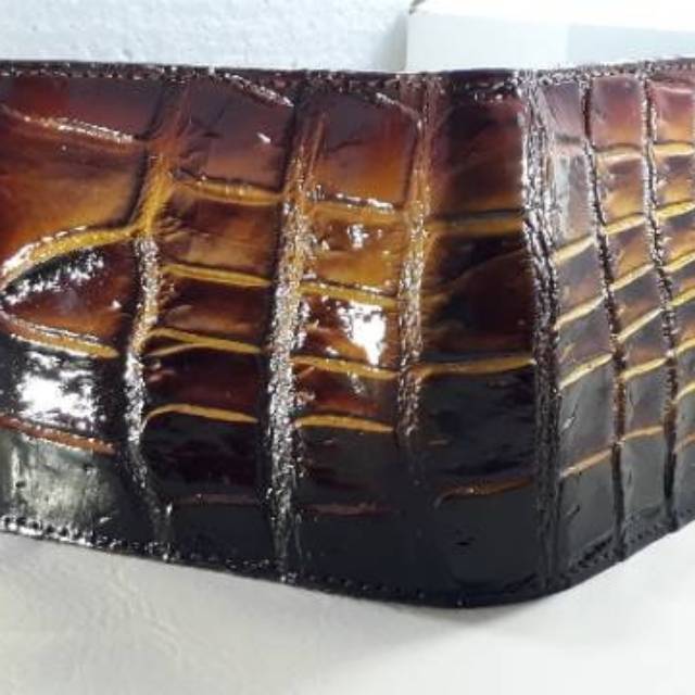 LAGI BOMMING Dompet Kulit Buaya Pria Asli Merauke LAGI BOMMING Dompet Kulit Buaya Pria Asli Merauke