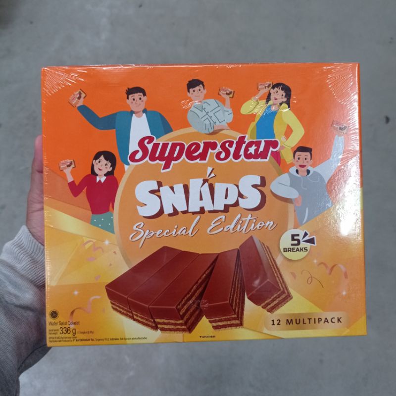 

Superstar Snaps Special Edition Roma Wafer Salut Cokelat 336 Gr SS91