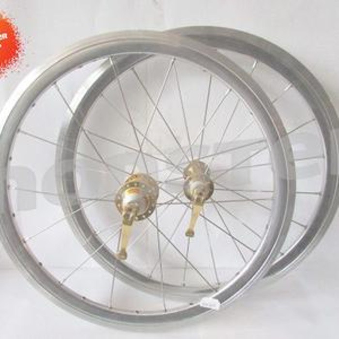 Wheelset S1X 20-451 Hub Novatec 28/20H front100 shimano 10s Silv