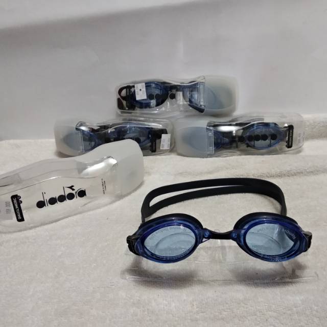 Kaca mata renang original diadora 9402BC