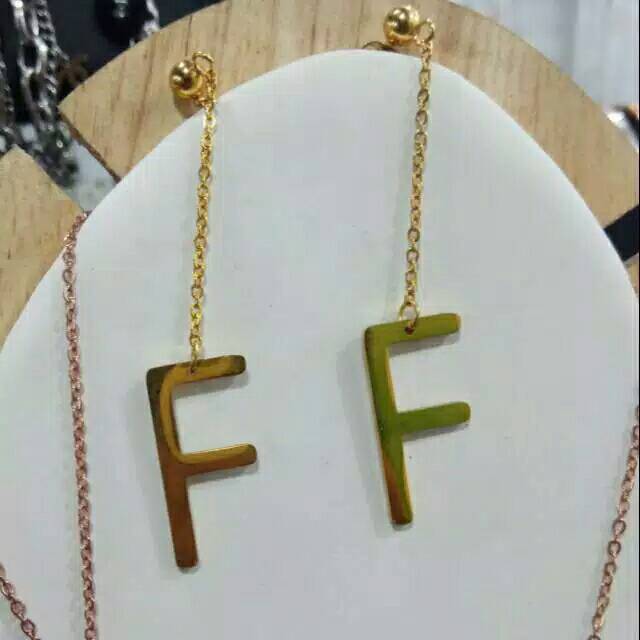 Kalung huruf anti karat