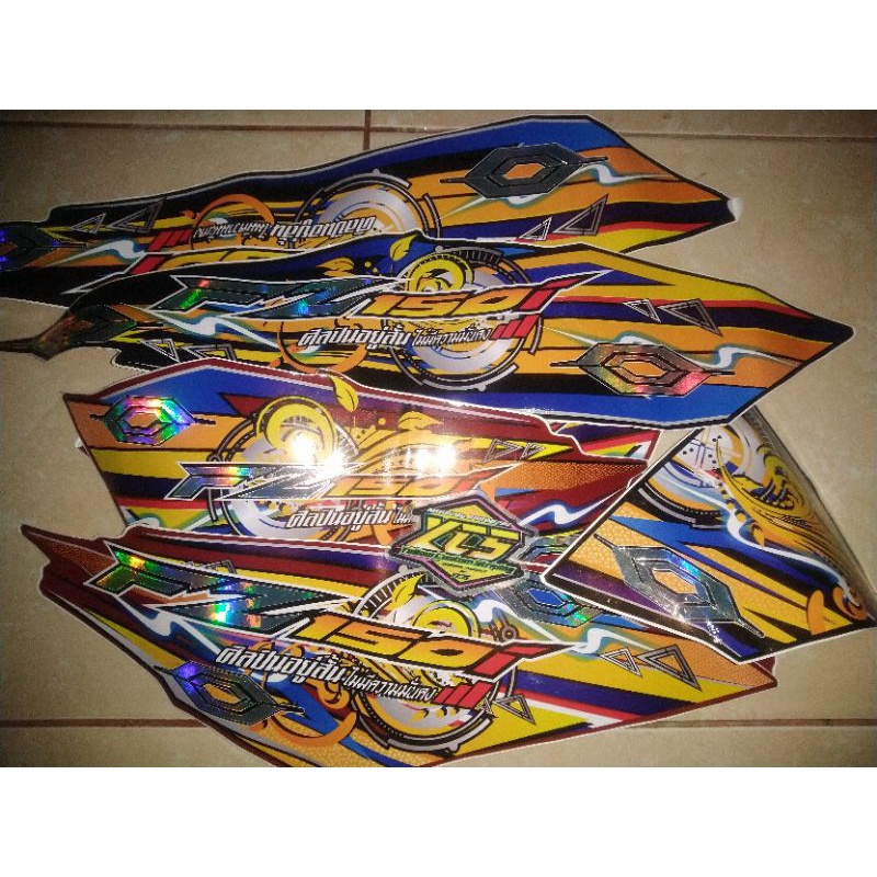 STRIPING NEW VIXION ADVANCE HITAM MERAH+HOLOGRAM GLOSSY