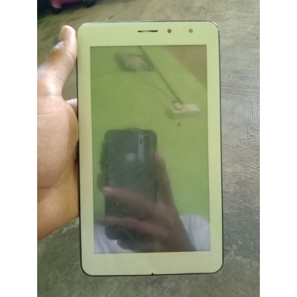 tablet advan e1c minus lcd yg lain bagus punya pribadi