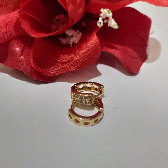 Anting Xuping Anting Dewasa Jepit Permata Kilau Lapis Emas Gold Xuping Anting Jepit Dewasa