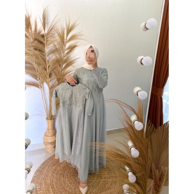 gamis pesta kondangan / gamis pesta anak / baju mewah / baku pesta terbaru / gamis pesta muslimah