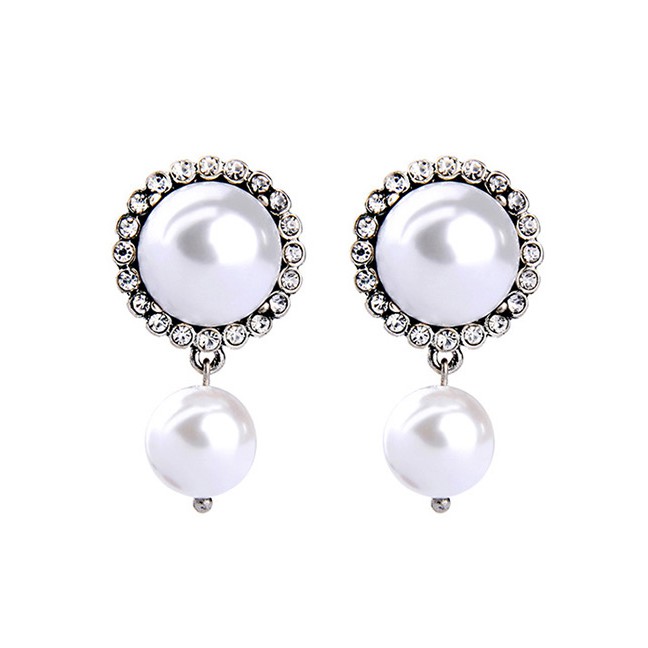 LRC Anting Tusuk Fashion Silver Color Diamond Decorated Earrings