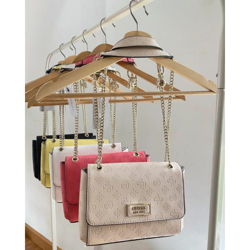 

GUESSS logo love convertible crossbody bag