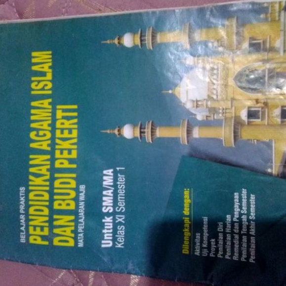 

PRELOVED LKS VIVA PAKARINDO KELAS X SEMESTER I