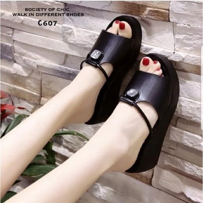 Sepatu Wedges 17Emo2017 Emory Navalie Fashionabel Wanita Casual 1 VA379 Sandal Wedges Mr115 Hitam -