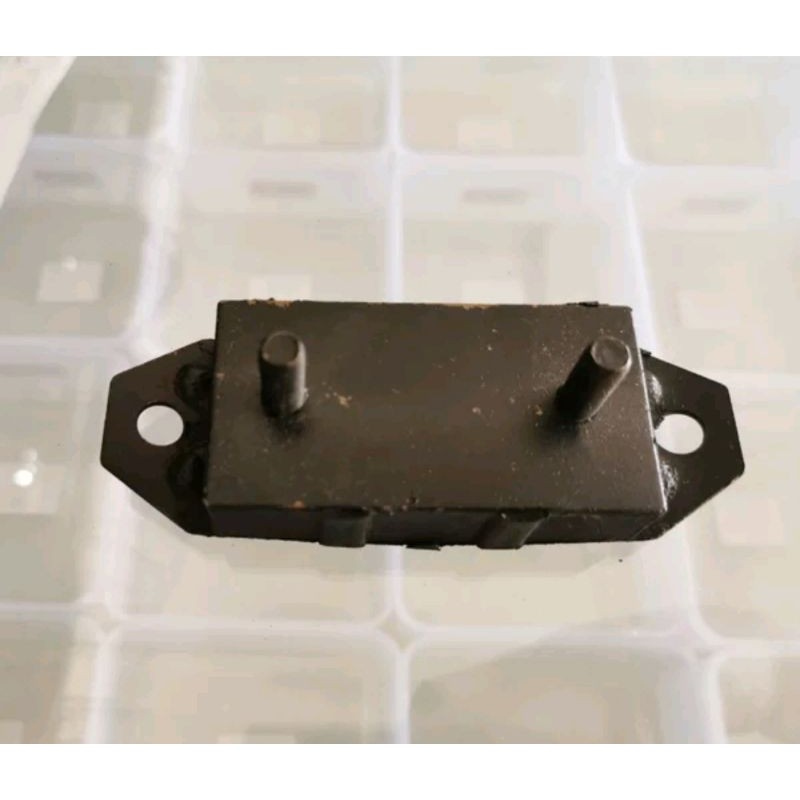 pangkon mesin vw kodok 1200 61 dan vw safari. part vw