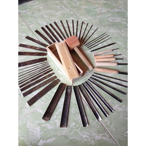 Pahat Tatah Ukir Kayu Manual Khas Jepara 46pcs gergaji piringan asli