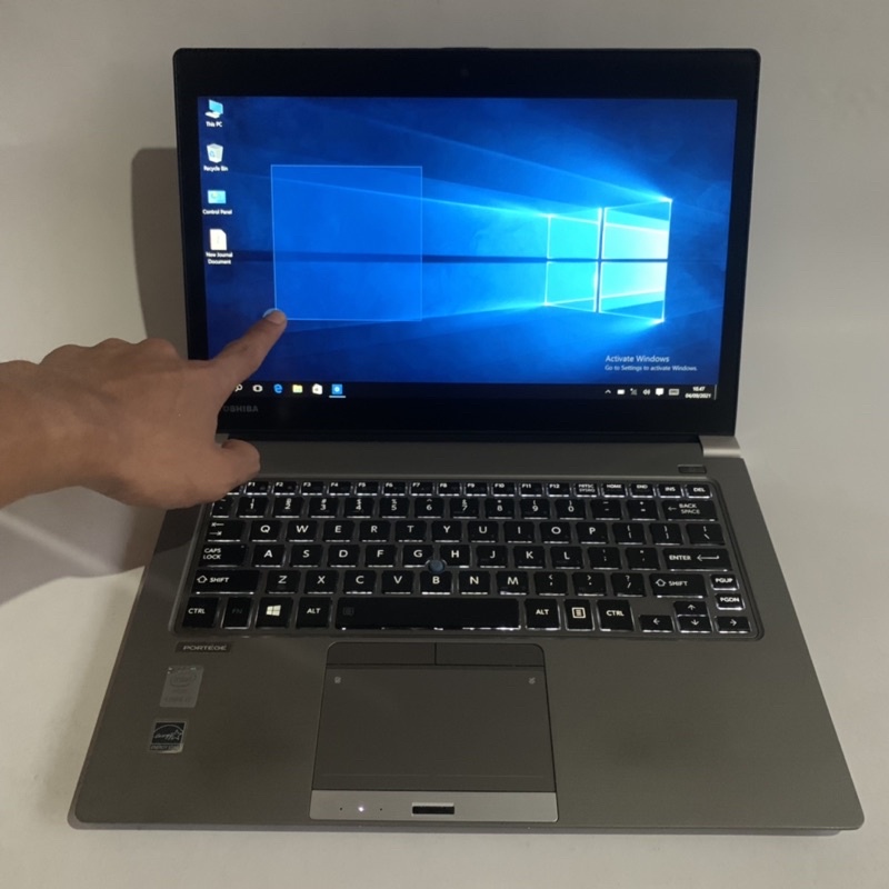 Laptop Ultrabook Toshiba Touchscreen - Core i7 - Ram 16gb Ssd 256gb - Fast Boot - Slim Ringan