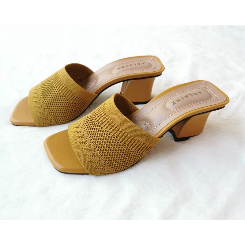 Arlaine- Gisela Sandal Heels Wanita / Sandal Rajut Wanita