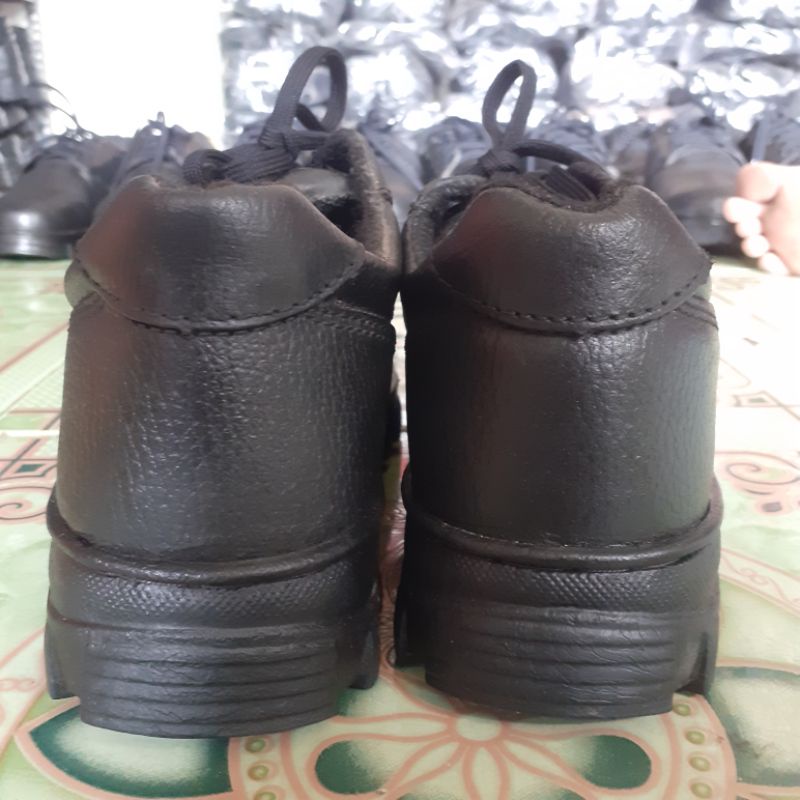 SEPATU SAPETY DR OSHA PROYEK UJUNG BESI