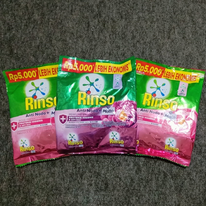 DETERGEN BUBUK RINSO MOLTO 5000 240GR