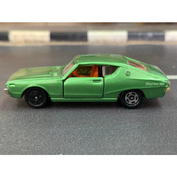 Vintage Tomica 82 Nissan Skyline 2000GT-X Made in Japan No Box Unit 2