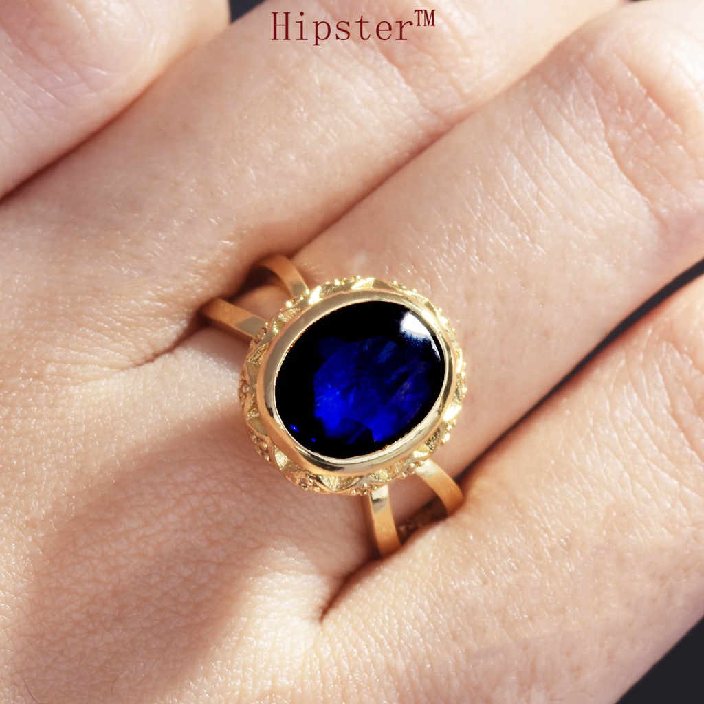 Cincin Tunangan Dengan Sapphire Untuk Wanita