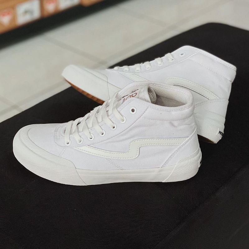PATROBAS IVAN HIGH TRIPLE WHITE
