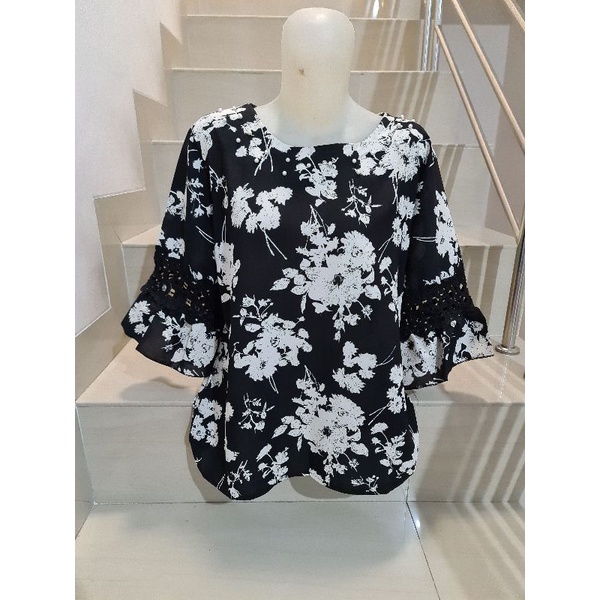 Blouse Brukat Bunga Renda Combi Brukat Impor XL-2XL-202 - Hitam Ld 108
