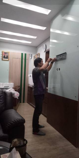 BRACKET TV PLUS PASANG 55 50 49 48 INCH SE JADETABEK 24 JAM NON STOP