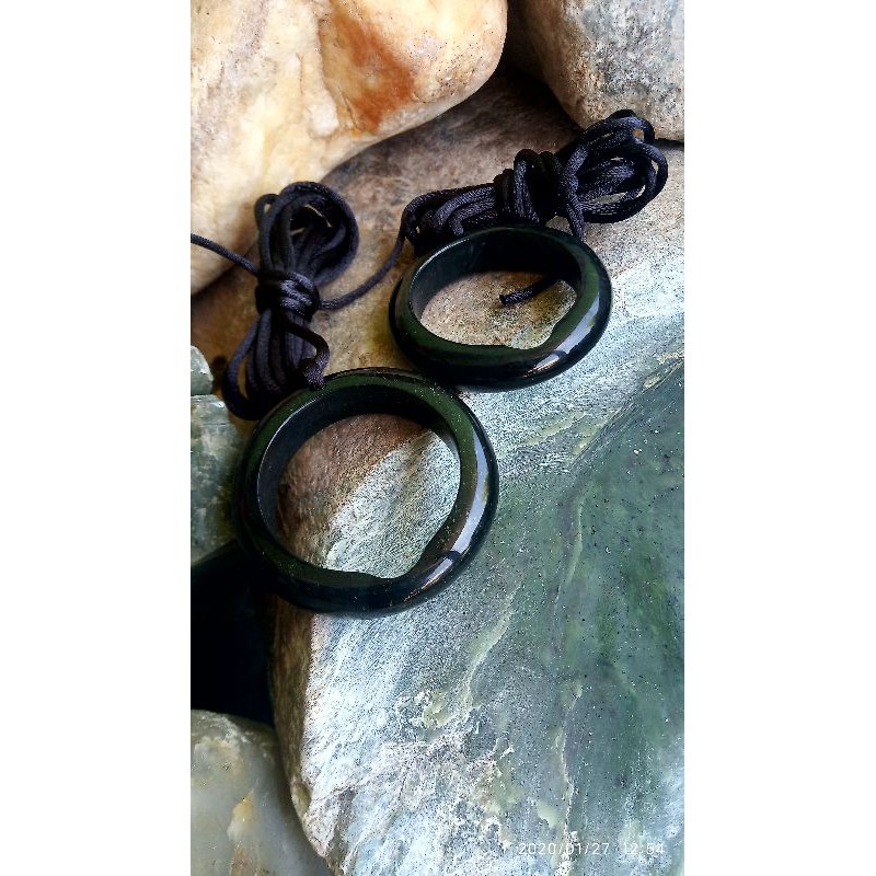 RING KOL Black jade