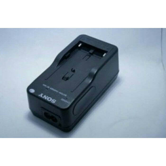 Charger/destop Handycam Sony HXR-MC2500 kualitas bagus