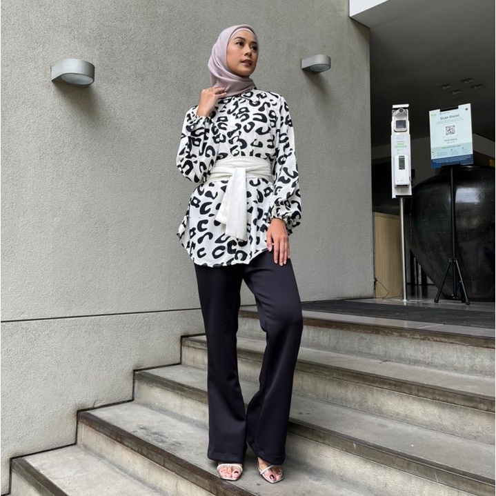 Radwah - Lean Top - Atasan Wanita