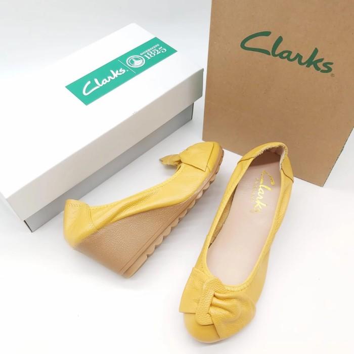 CLARKS SEPATU WANITA CLARKS WEDGES 7 CM RG-A08 ORIGINAL PROMO