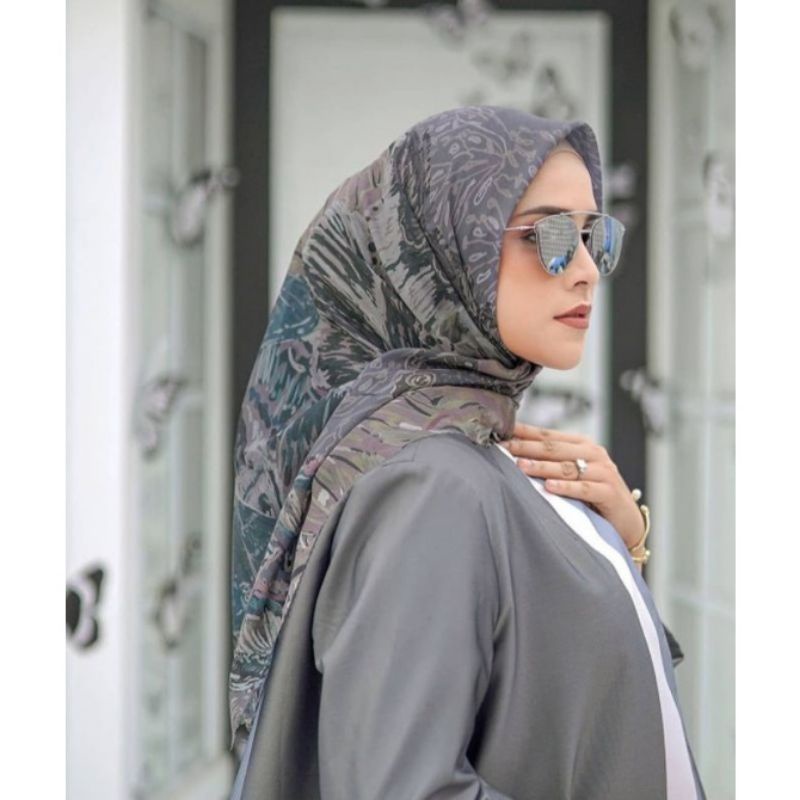 buttonscarves farsha stone preloved