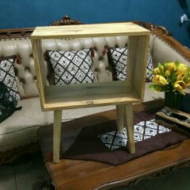 meja kecil minimalis
