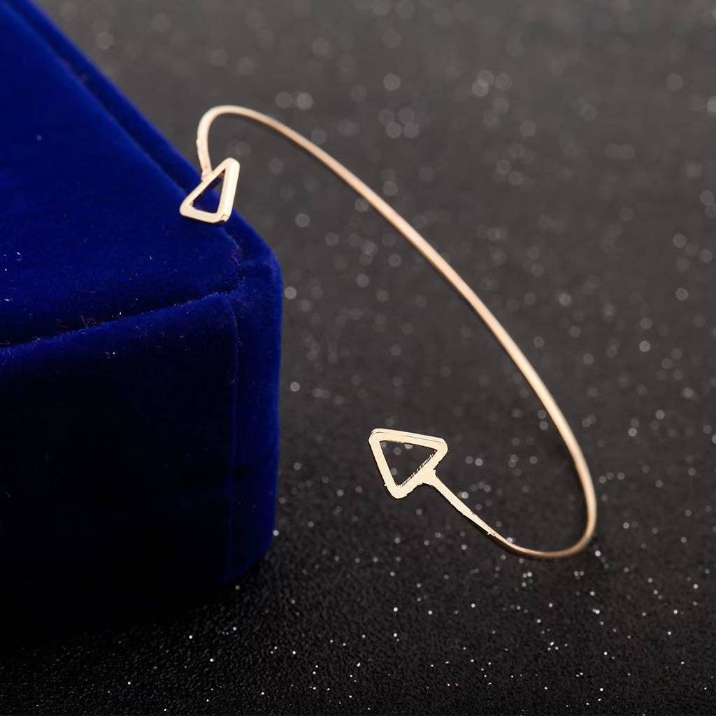 Gelang Wanita Nama Titanium Perhiasan Bracelet Gadis Hadiah Ulang Tahun Unik Emas Bangle-1