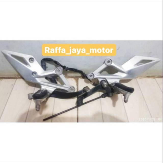 Foot step depan cb CBR 150 led