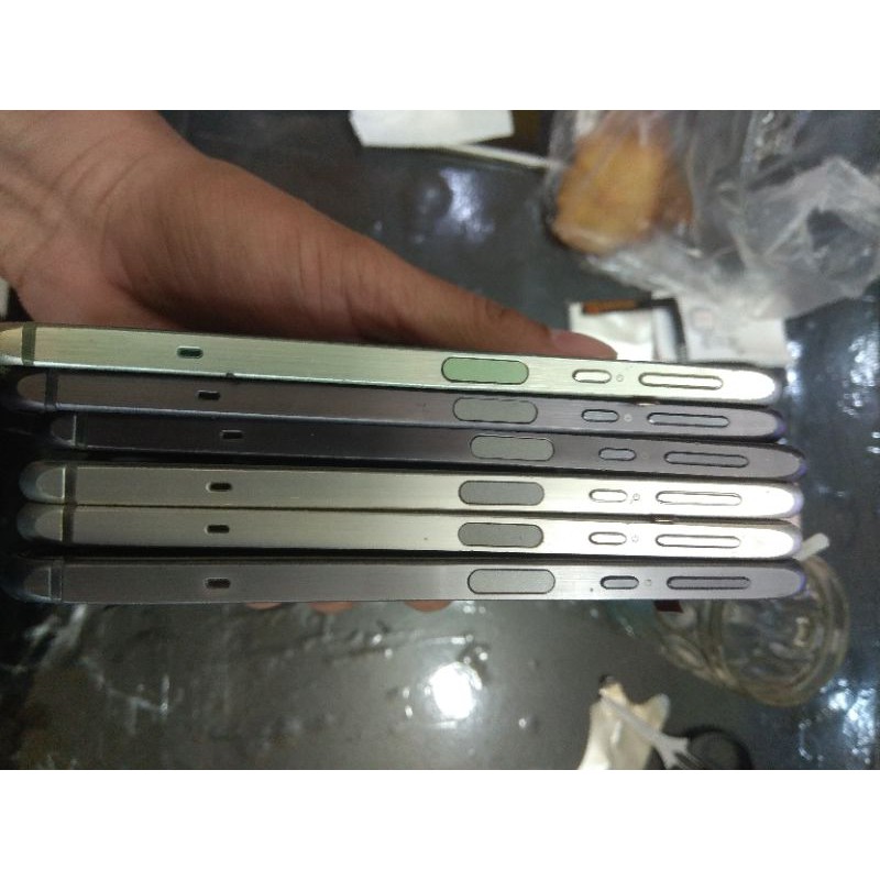 LCD Sharp SH04H Mulus Gembling TIDAK ADA GARANSI