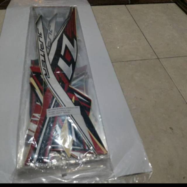 Striping Jupiter Z1 2016 Hitam Merah