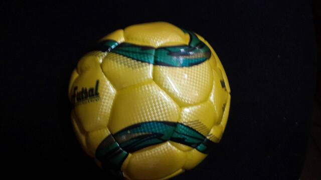 BOLA FUTSAL TIKAR