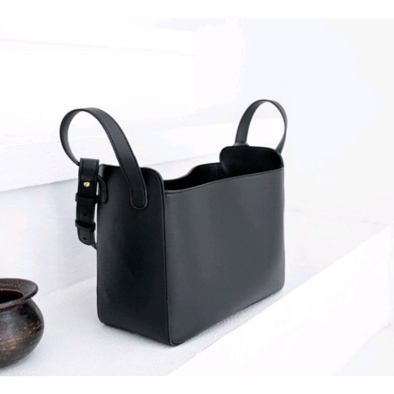 Kamala Bag Black/ Bisa Costum nama / Initial bag