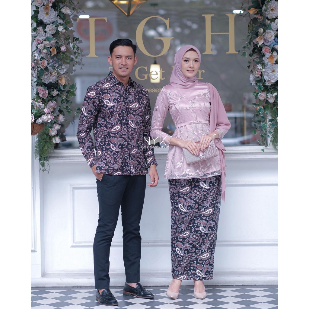 Batik Couple Alyra Series Couple Batik Keisha Tulle Mutiara / Kebaya Couple Kondangan Lamaran / Kebaya Wisuda / Baju Couple Pasangan Kebaya Modern